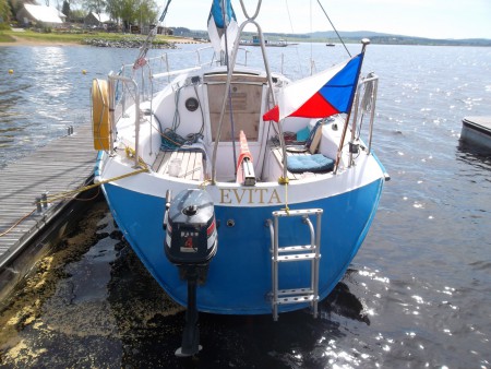 Plachetnice Tango 720 EVITA kokpit